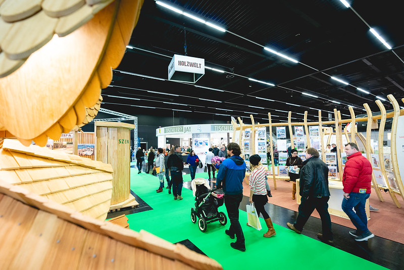 52576737547 e065d8729c c