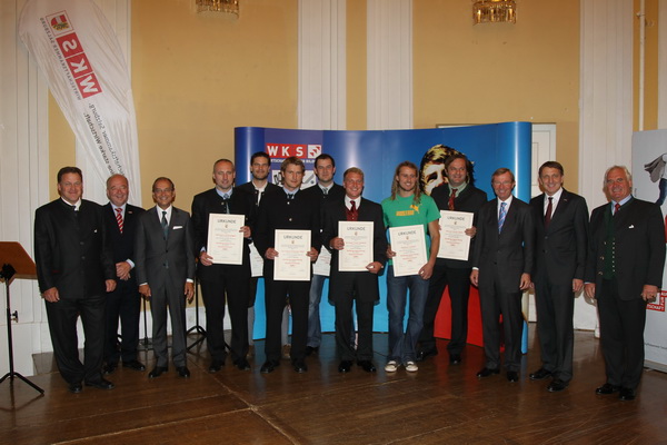 LIM Egger Friedrich, Nationalrat Steindl, KR Mag. Peter Genser, Lichtenegger Wilhelm, Friedl Mathias (mit Auszeichnung), Eder Bernhard, Köhlbichler Thomas, Gmachl Michael, Lindner Norbert, Siller Marcus sowie LHstv Wilfried Haslauer, BIM Richard Rothböck